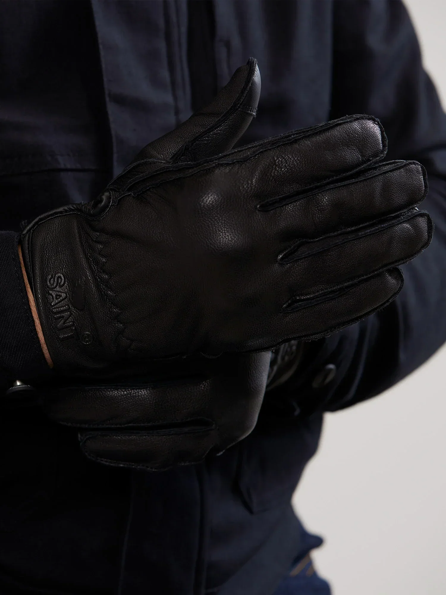 🎁 SA1NT Inside Out Gloves | Black - Image 6