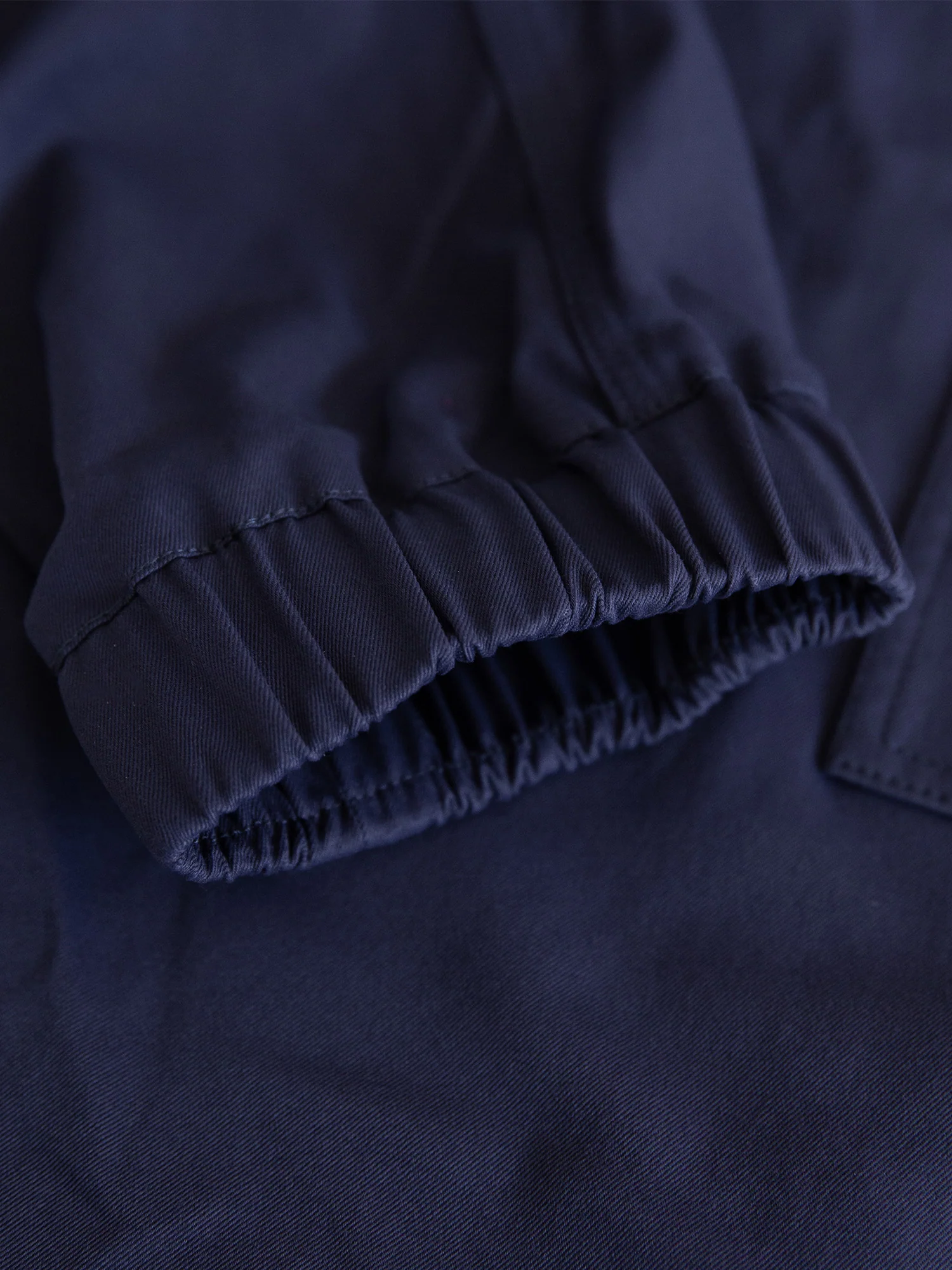 Women's Lightweight Cuffed Pant | Navy - Image 9